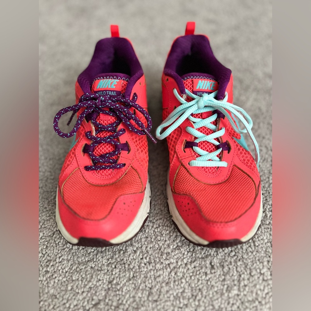 Nike Women’s Wild Trail Running Shoes Size 7.5